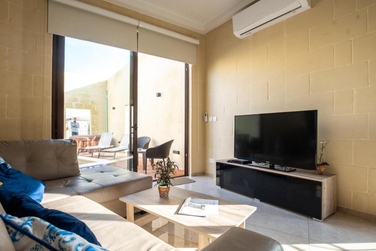 Narcisa - Luxury 3Br Traditional House With Pool, Cinema & Hot Tub Xagħra エクステリア 写真